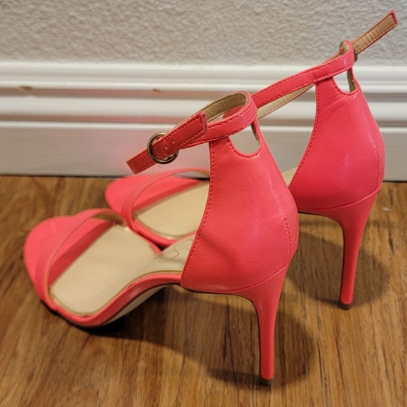 Jessica Simpson Neon Coral Heels - Picture 2 of 3